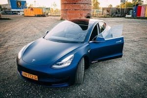 Tesla Model 3 Voys