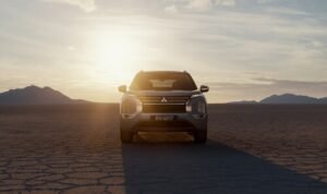 Mitsubishi Outlander PHEV 2024
