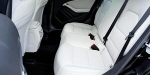 Isofix-jälkiasennus vanhaan autoon